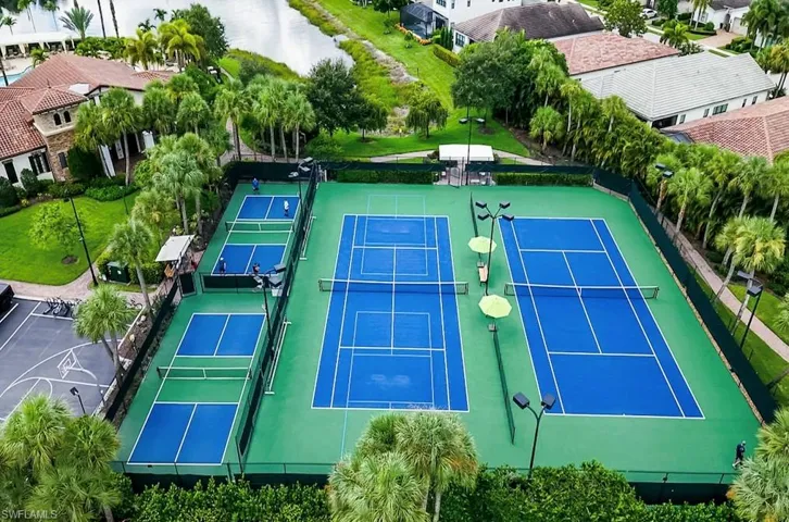 9357 Glenforest Dr, Naples, Florida 34120