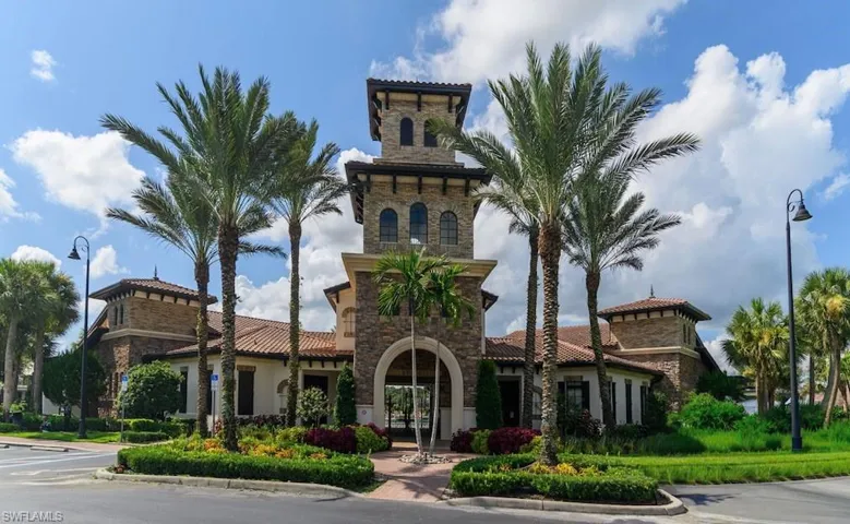 9357 Glenforest Dr, Naples, Florida 34120