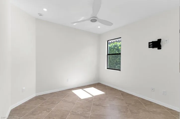 9357 Glenforest Dr, Naples, Florida 34120