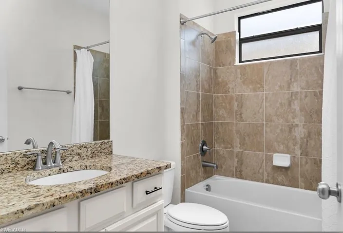 9357 Glenforest Dr, Naples, Florida 34120