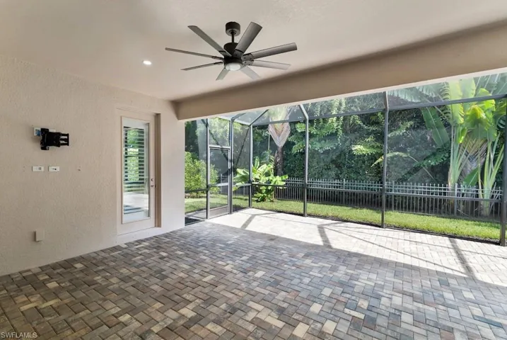 9357 Glenforest Dr, Naples, Florida 34120