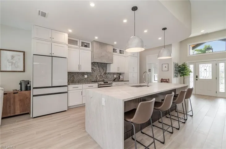 15933  Gleneagle  CT, Fort Myers, FL 33908
