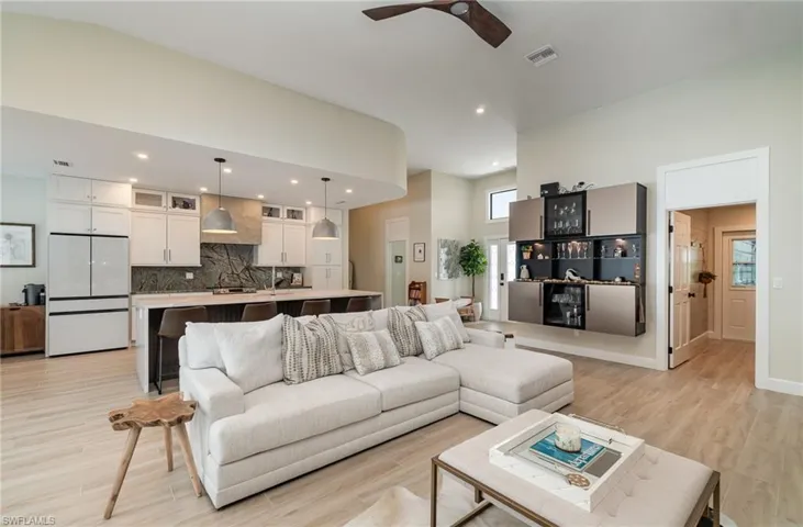 15933  Gleneagle  CT, Fort Myers, FL 33908