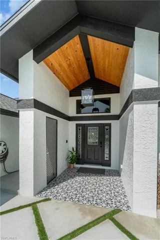 15933  Gleneagle  CT, Fort Myers, FL 33908