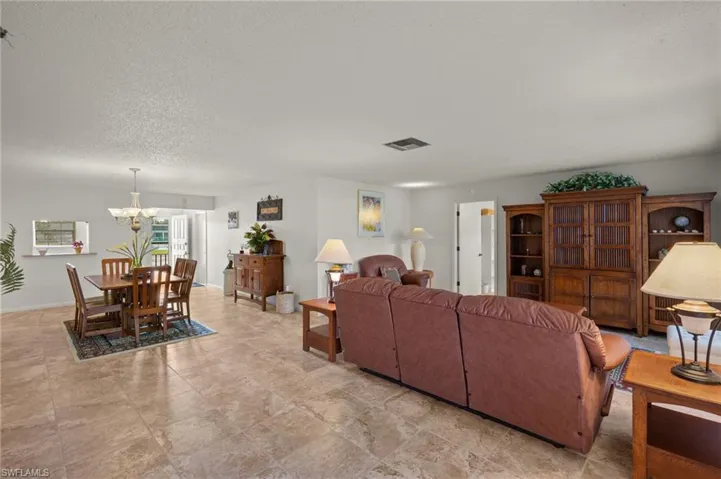 1279 Hazeltine Dr, Fort Myers, Florida 33919