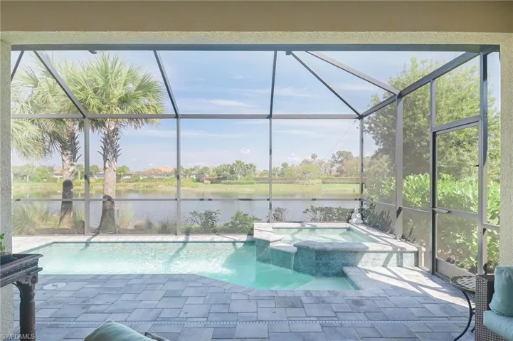 8013 Calle Canovas Ct, Naples, Florida 34114