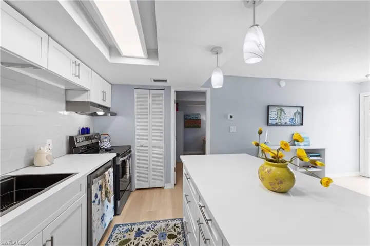 248 Palm Dr 3, Naples, Florida 34112