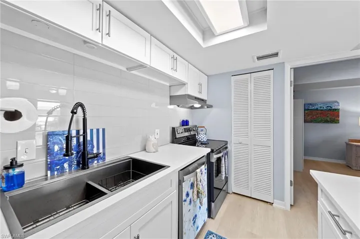 248 Palm Dr 3, Naples, Florida 34112
