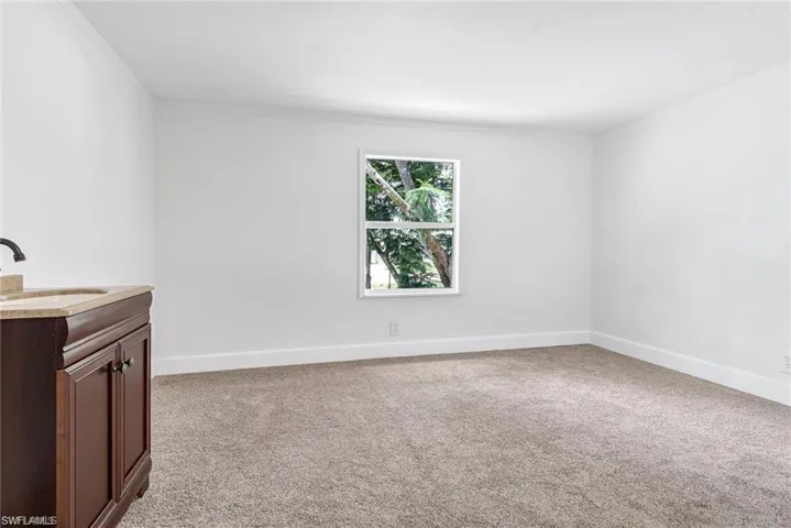 2nd Bedroom with a lot of nature light.
