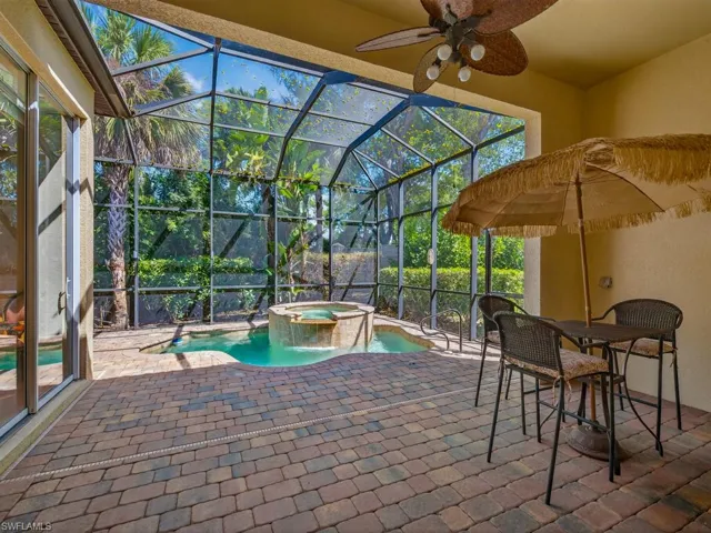 5757  Mango  CIR, Naples, FL 34110
