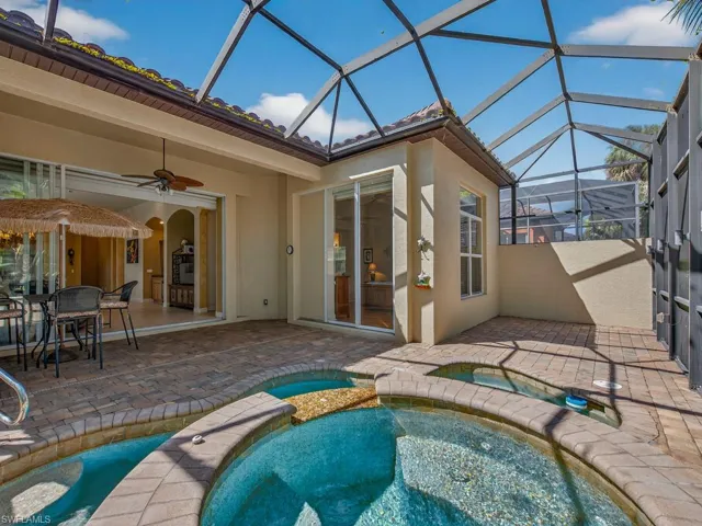 5757  Mango  CIR, Naples, FL 34110