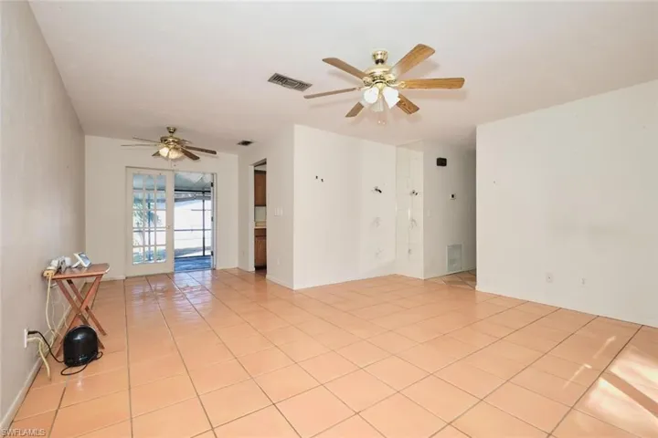 living dining areas