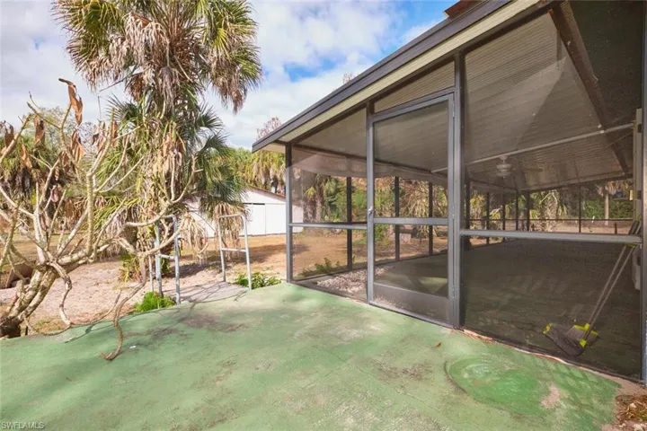 screened lanai