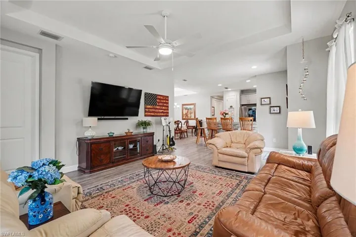 8004 Calle Canovas Ct, Naples, Florida 34114