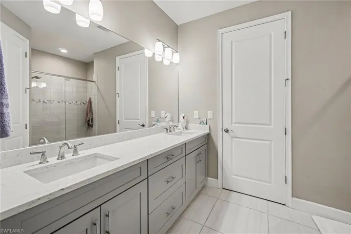 8004 Calle Canovas Ct, Naples, Florida 34114
