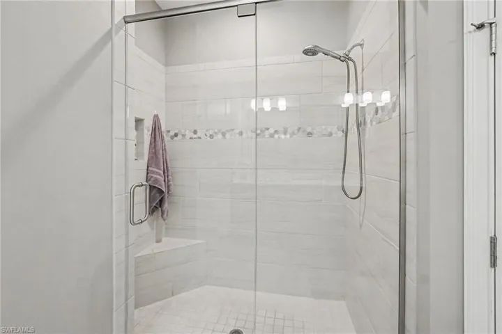 8004 Calle Canovas Ct, Naples, Florida 34114