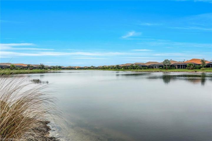 9425 Benvenuto CT # 103, NAPLES FL 34119