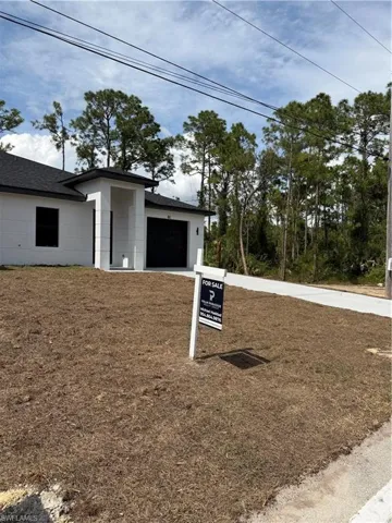 609 E 12th St, Lehigh Acres, Florida 33972