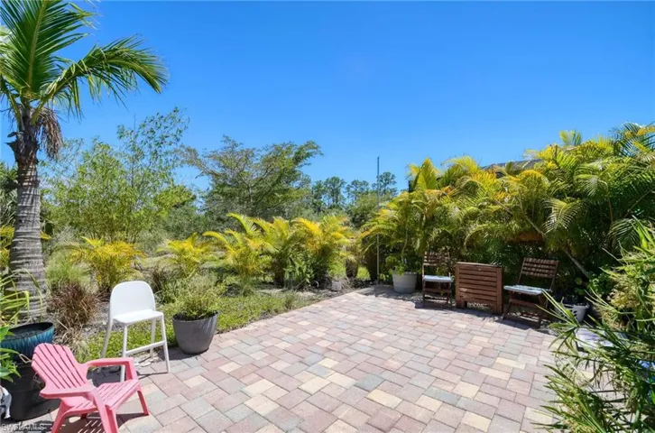 1608 Vizcaya Ln, Naples, Florida 34113