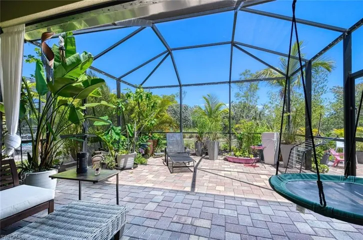 1608 Vizcaya Ln, Naples, Florida 34113