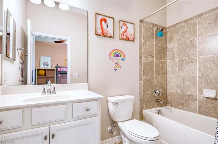 1608 Vizcaya Ln, Naples, Florida 34113