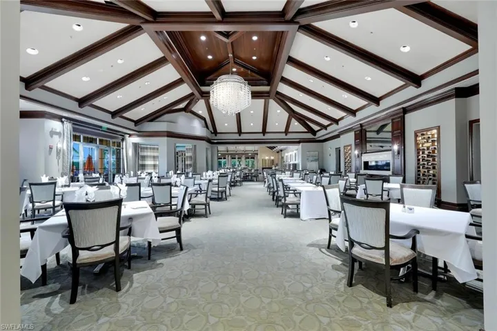 Main dining in Players Club