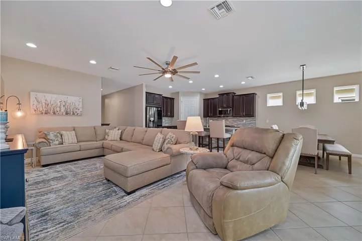 3242 Birchin Ln, Fort Myers, Florida 33916