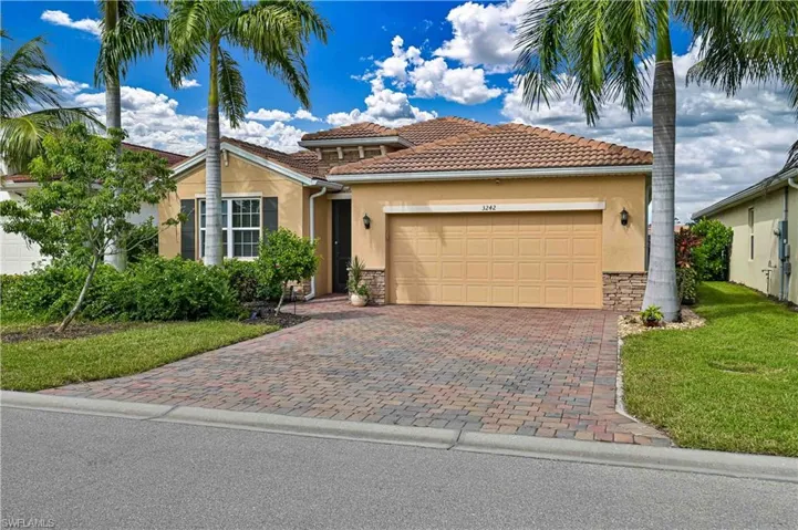3242 Birchin Ln, Fort Myers, Florida 33916