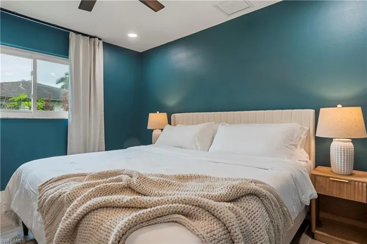 Bedroom with ceiling fan