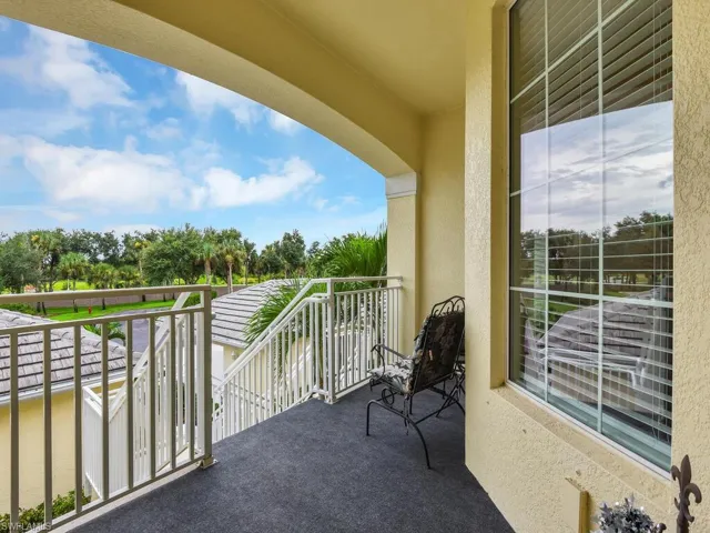 Open Front Sitting Area