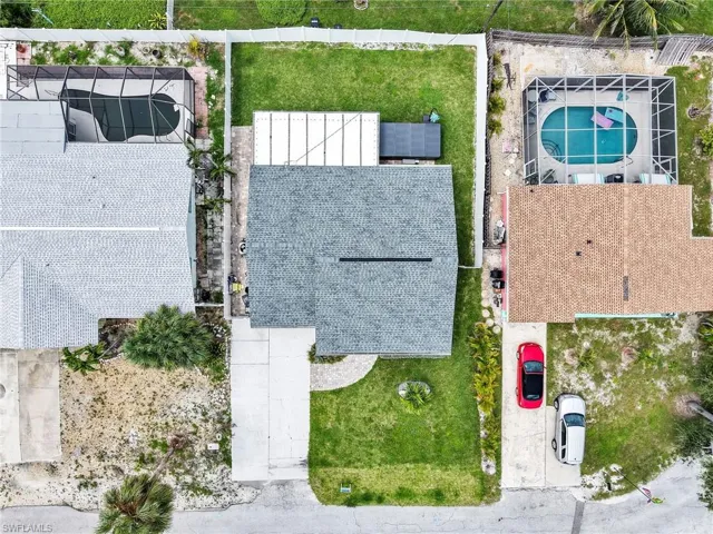 195 Hibiscus Dr, Fort Myers Beach, Florida 33931