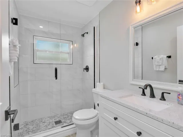 195 Hibiscus Dr, Fort Myers Beach, Florida 33931