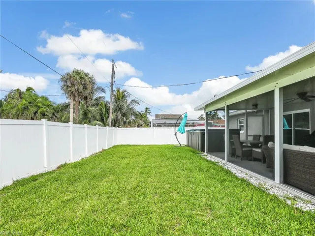 195 Hibiscus Dr, Fort Myers Beach, Florida 33931