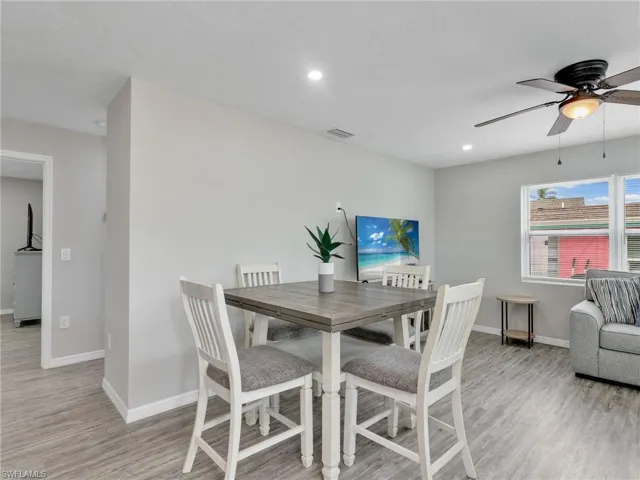 195 Hibiscus Dr, Fort Myers Beach, Florida 33931