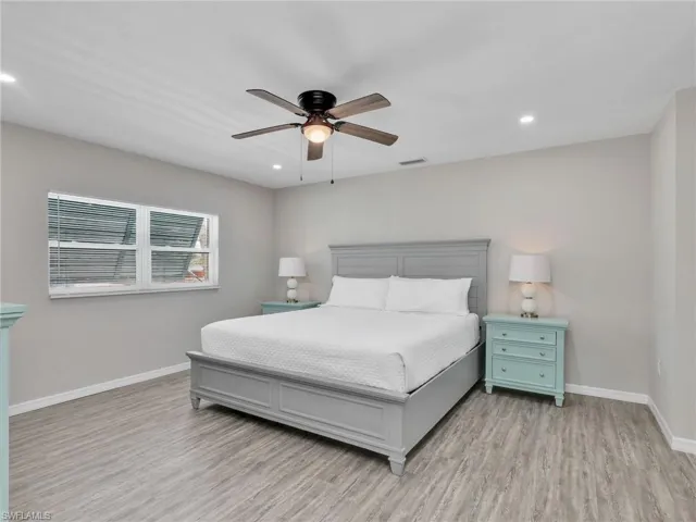 195 Hibiscus Dr, Fort Myers Beach, Florida 33931