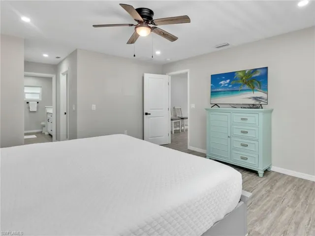 195 Hibiscus Dr, Fort Myers Beach, Florida 33931