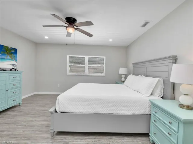 195 Hibiscus Dr, Fort Myers Beach, Florida 33931