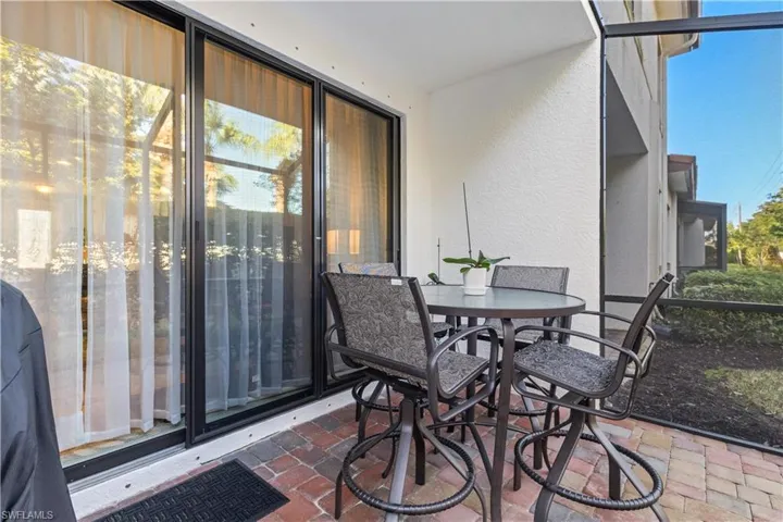 Reverse View of extended screened lanai patio