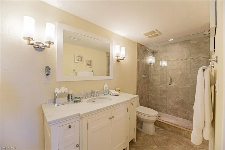 2nd Master Bath