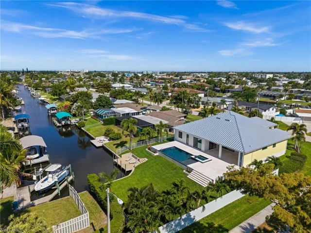 1460  Venetian  CT, Cape Coral, FL 33904