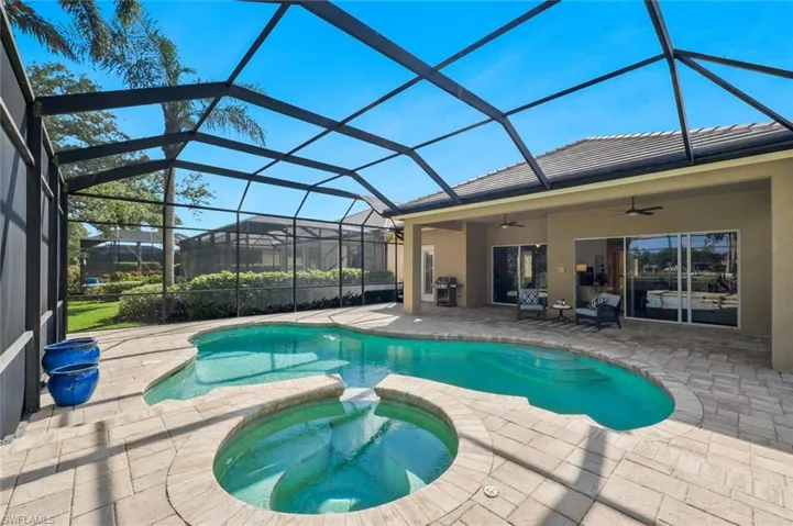 910  Villa Florenza  DR, Naples, FL 34119