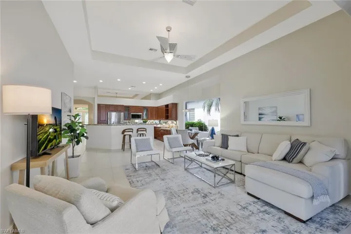910  Villa Florenza  DR, Naples, FL 34119