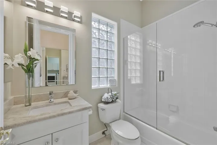 910  Villa Florenza  DR, Naples, FL 34119