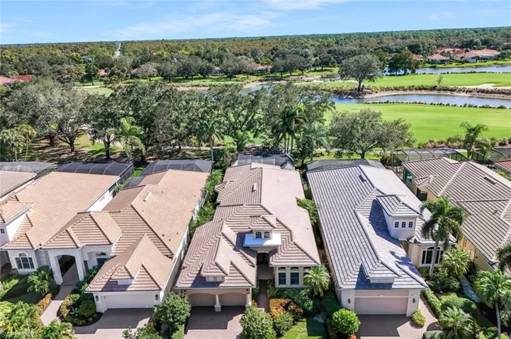910  Villa Florenza  DR, Naples, FL 34119