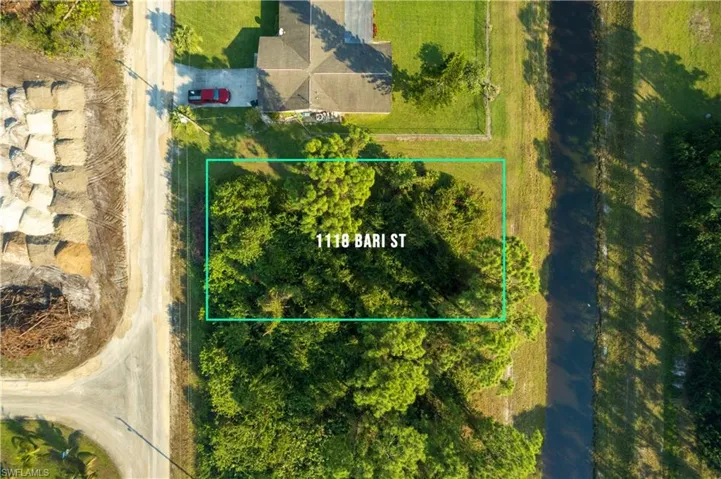1118  Bari E ST, Lehigh Acres, FL 33974