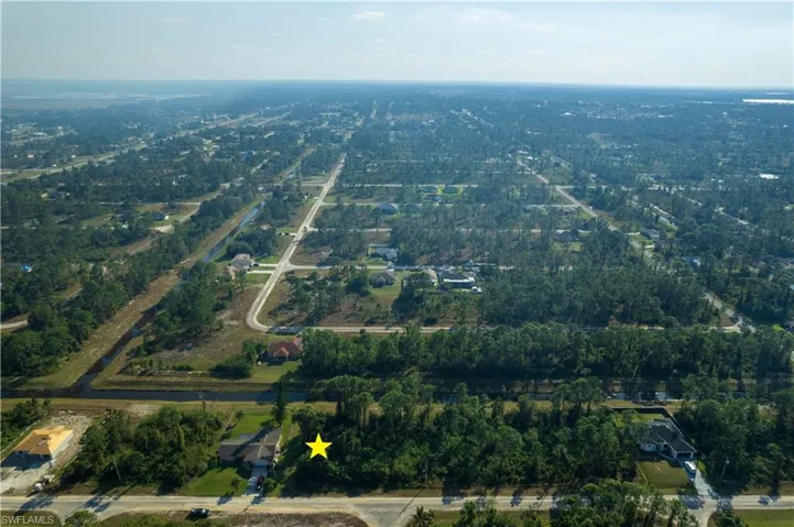 1118  Bari E ST, Lehigh Acres, FL 33974