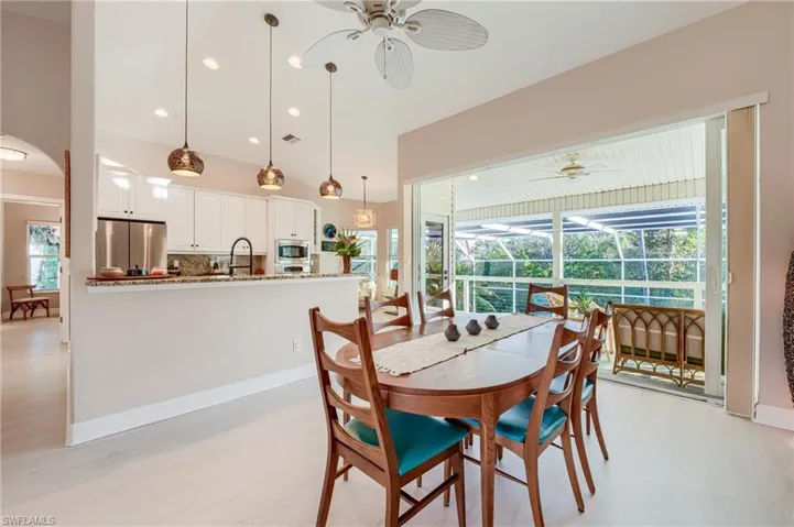 13441  Almond  DR, Fort Myers, FL 33908