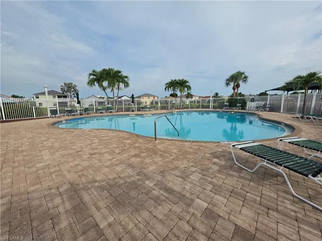 2017 Cape Heather Cir, Cape Coral, Florida 33991