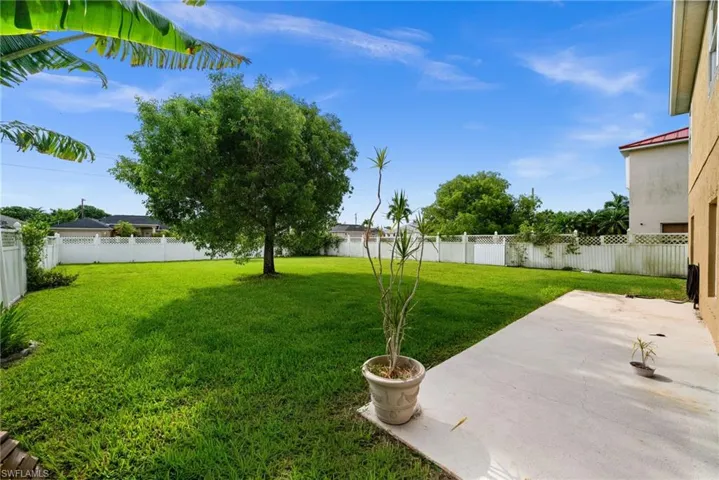 2017 Cape Heather Cir, Cape Coral, Florida 33991
