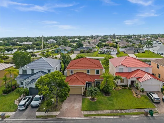 2017 Cape Heather Cir, Cape Coral, Florida 33991